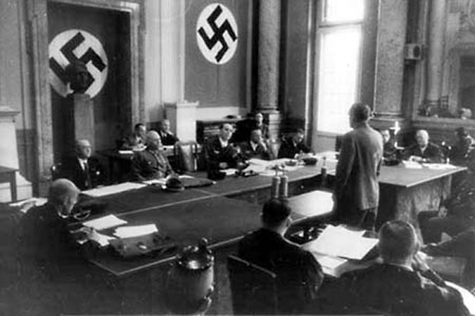 Hitlers Courts – Betrayal of the Rule of Law in Nazi Germany&nbsp;(2005)