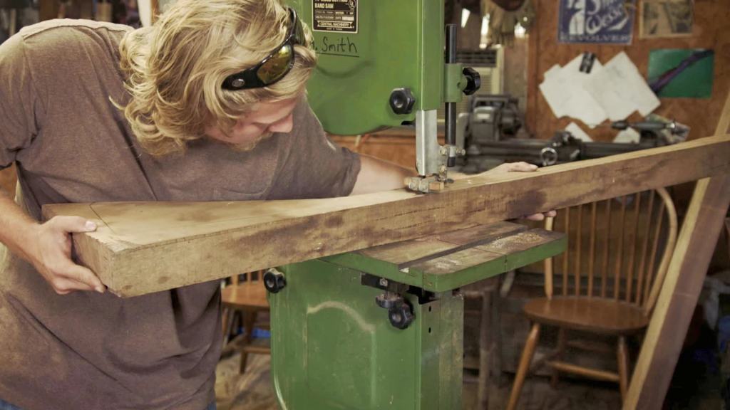 Iron & Fire (2016): S01E12 – New&nbsp;Additions